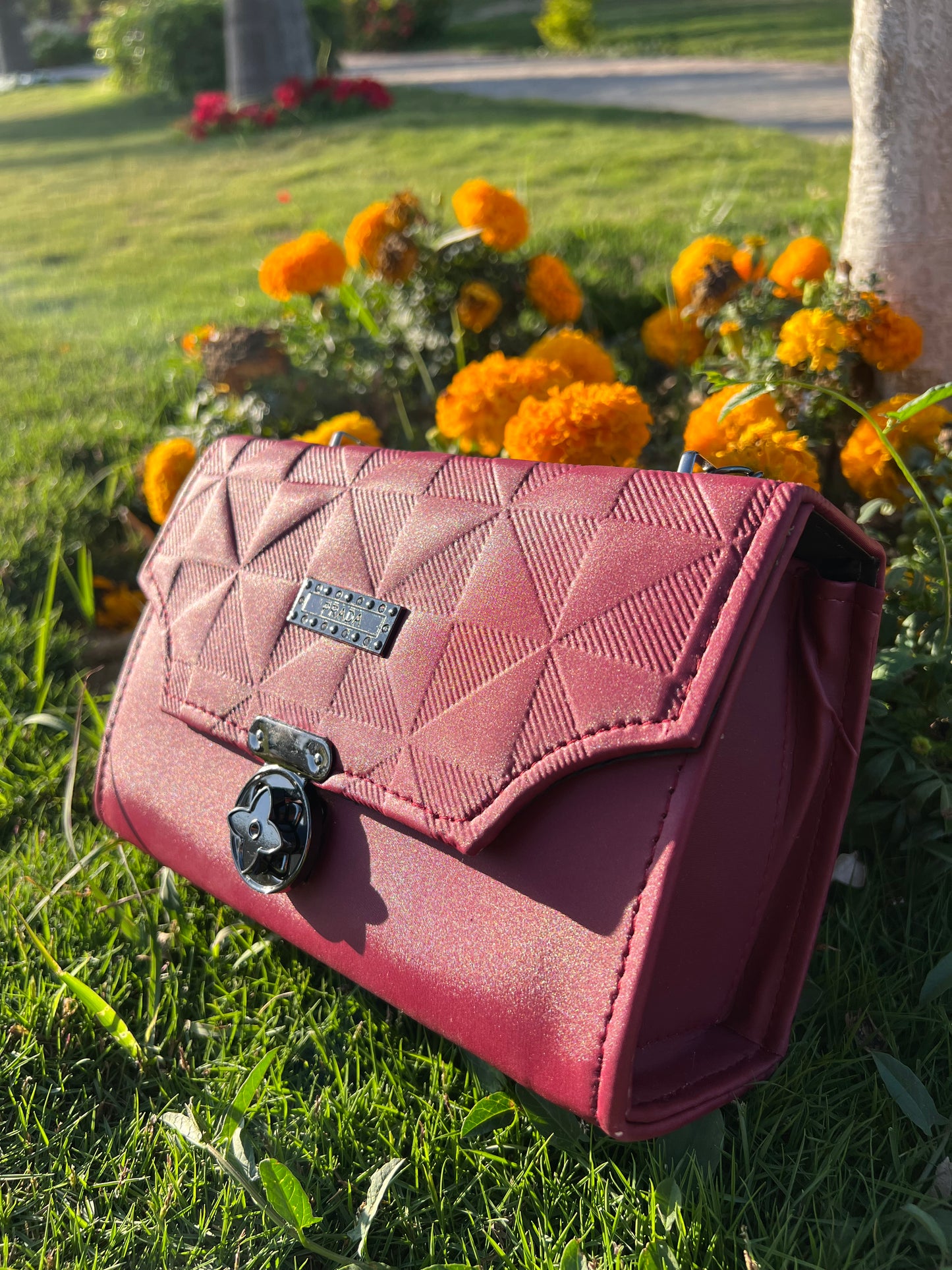 NEW TRENDING BAG