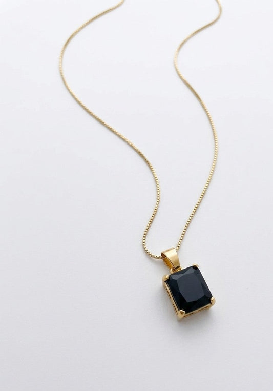 Necklace + Get This Necklace Free On Ordering Any Handbag