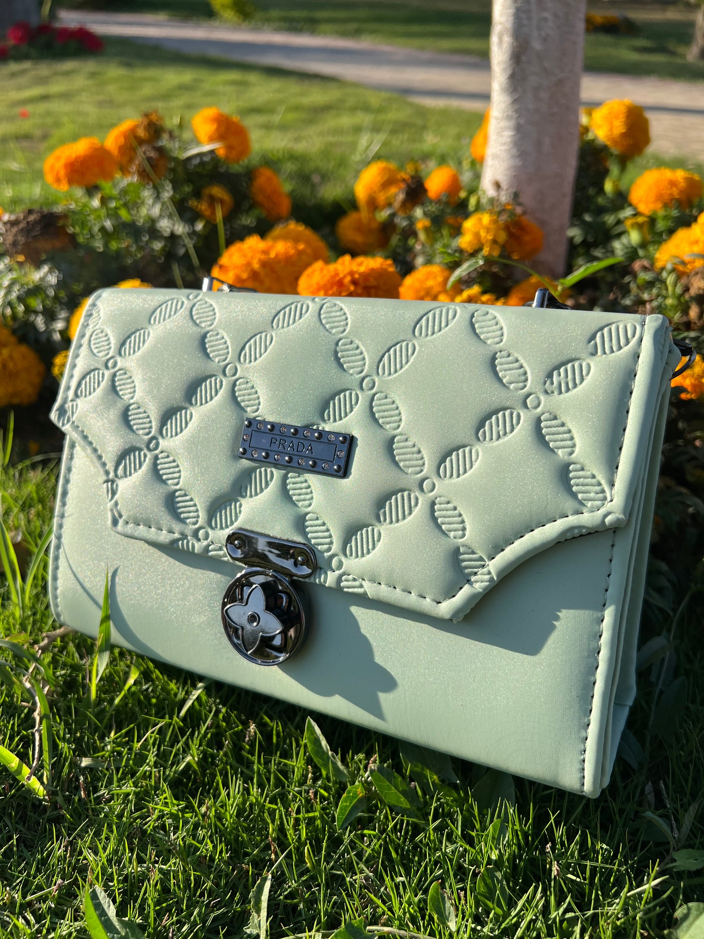 NEW TRENDING BAG