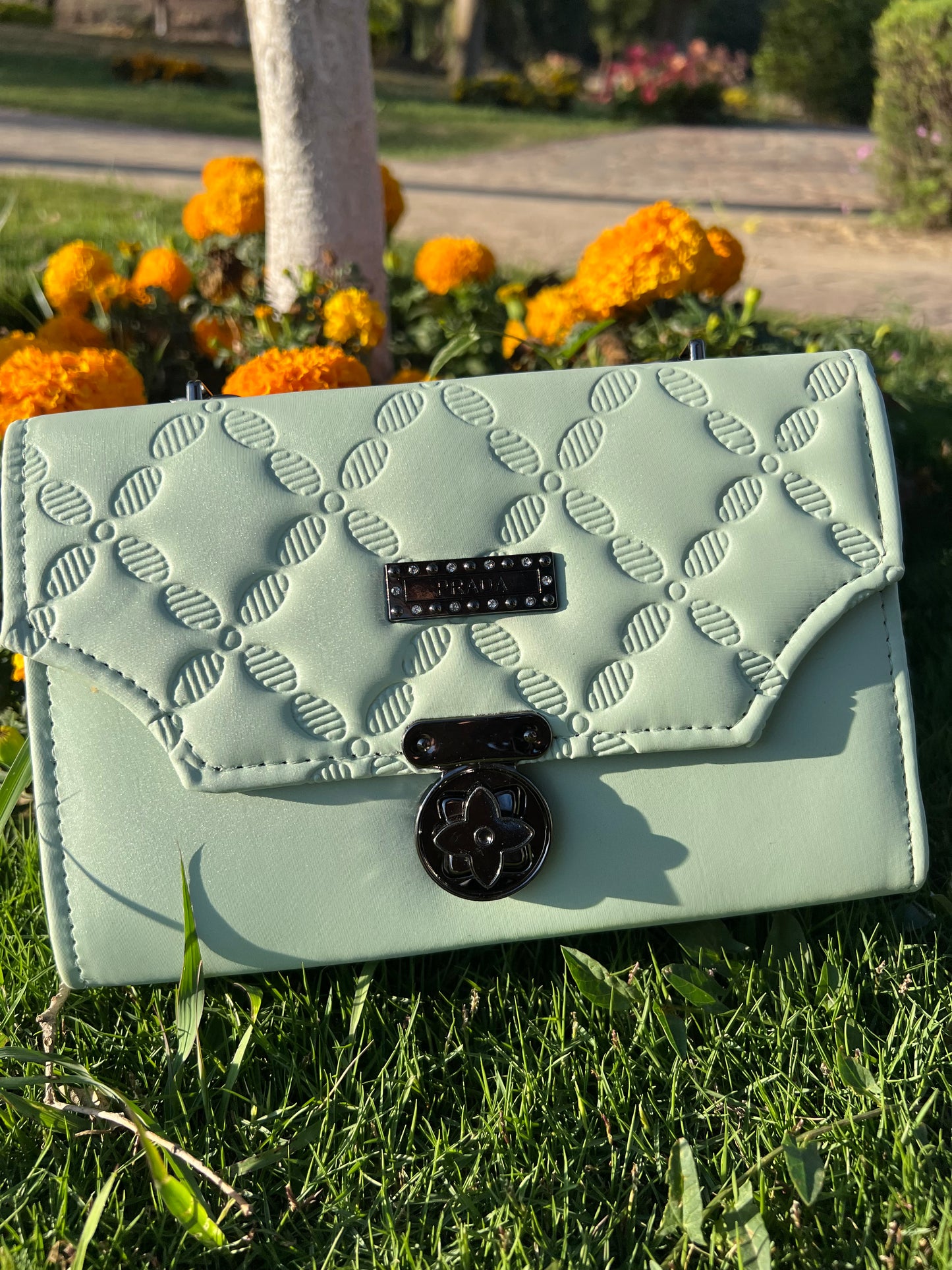 NEW TRENDING BAG