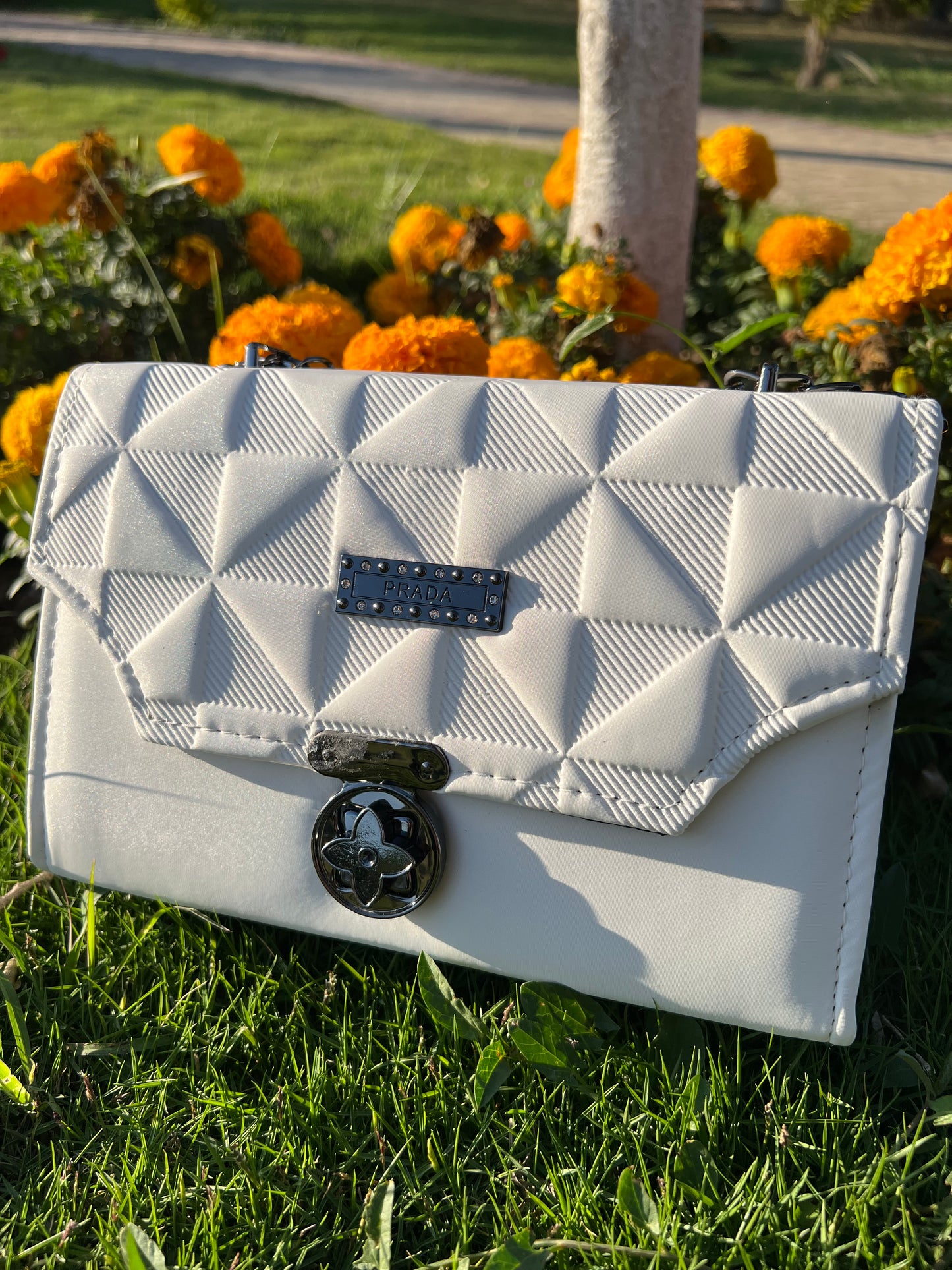 NEW TRENDING BAG