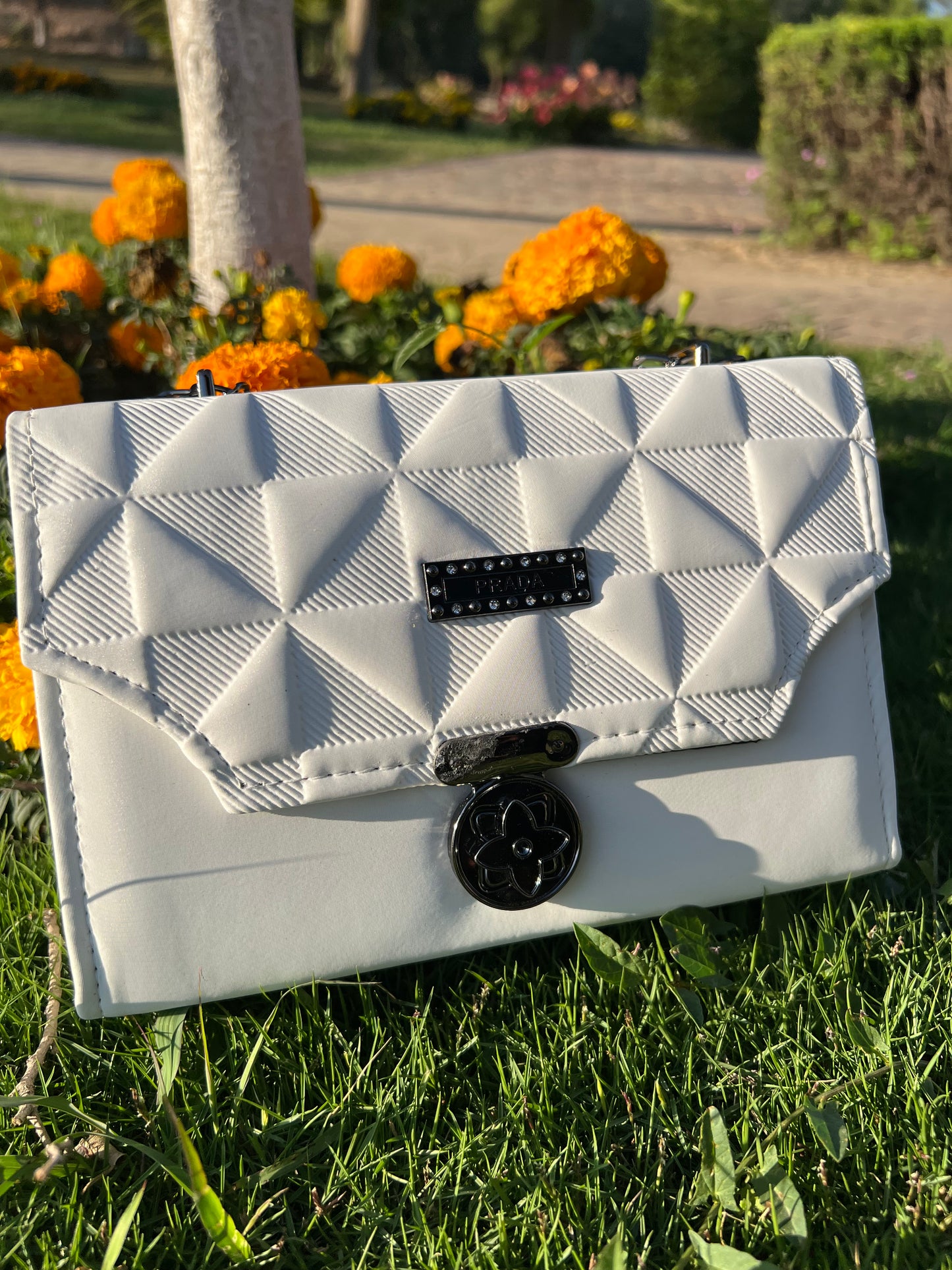 NEW TRENDING BAG