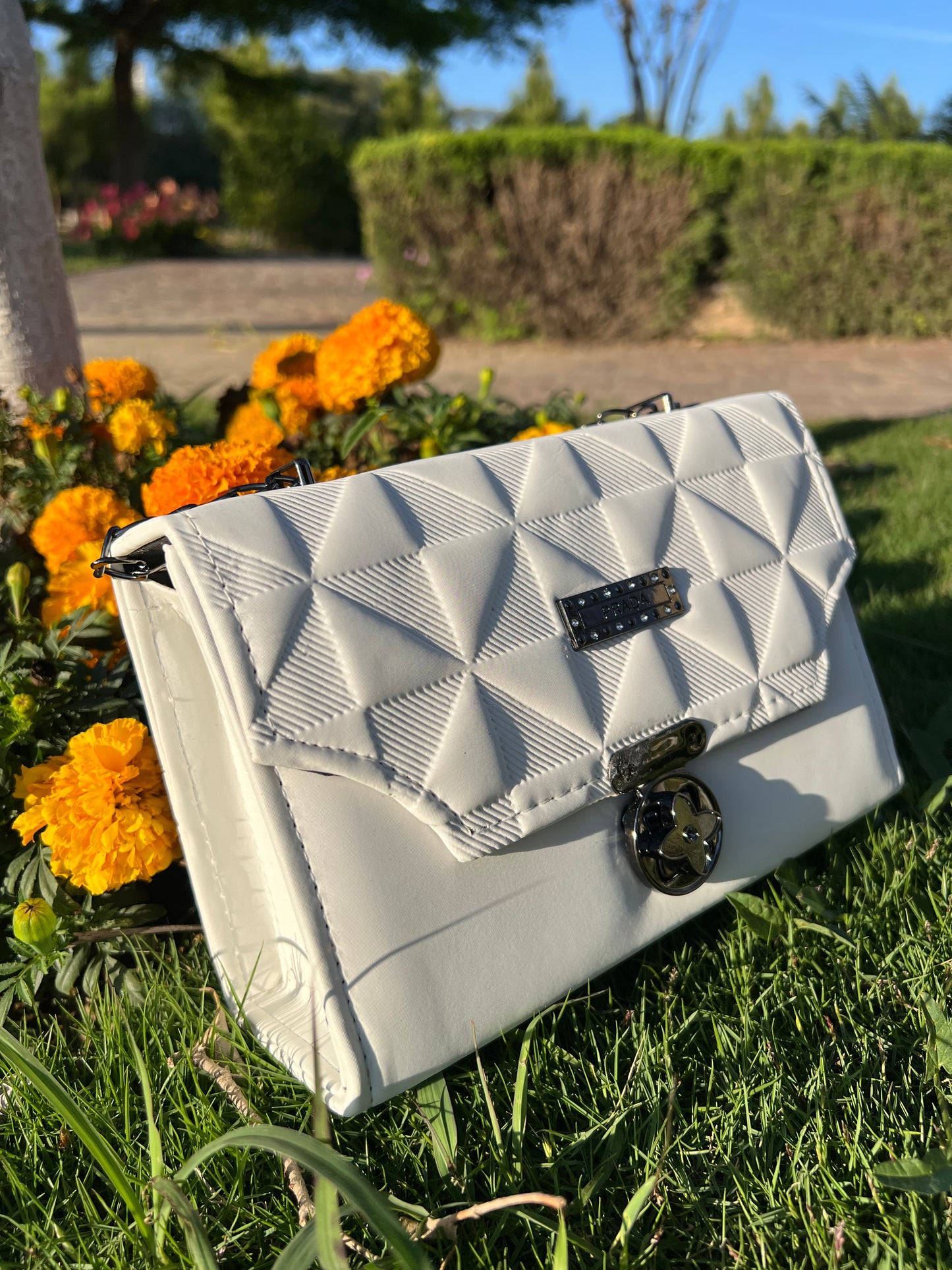 NEW TRENDING BAG