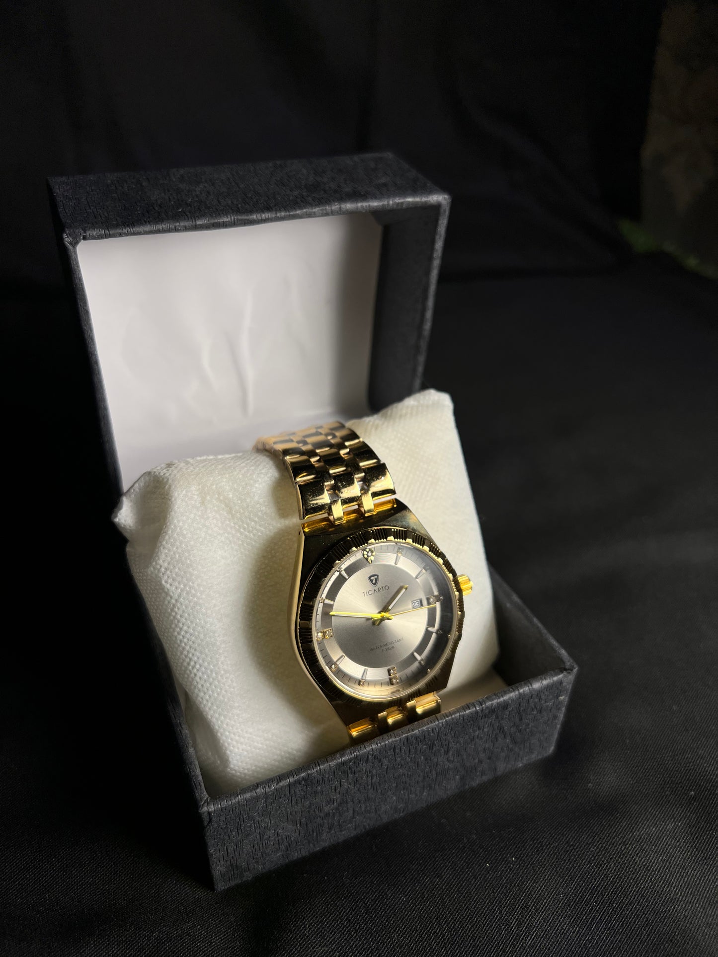 Ticarto Gold Chain Watch
